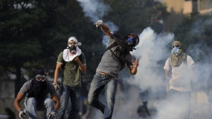 gremios-se-unen-a-protestas Periodista