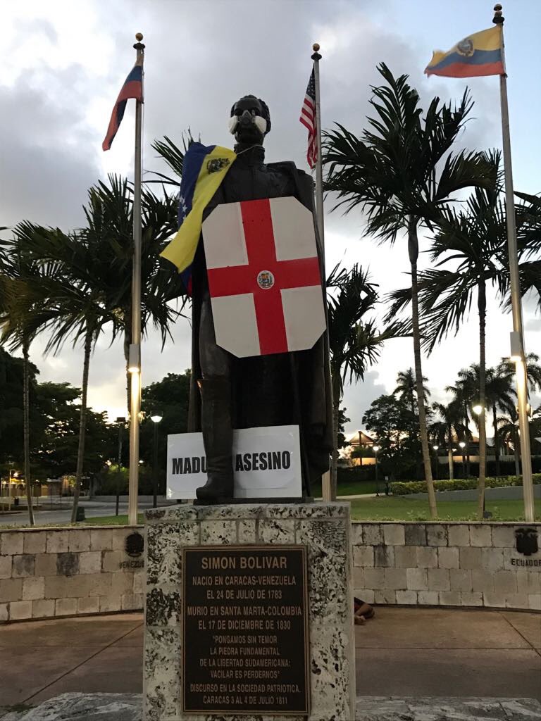 Estatua de Bolívar en Miami 