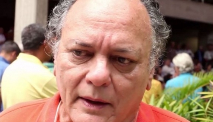 Carlos Raúl