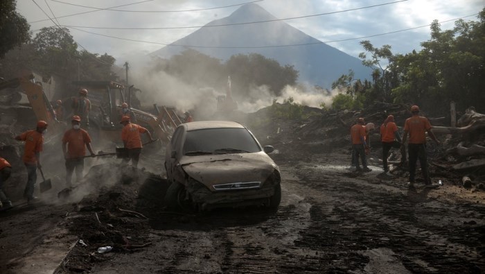 GUATEMALA - VOLCÁN