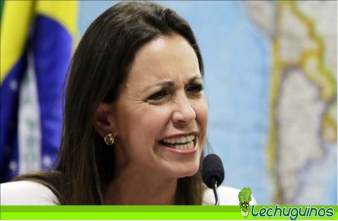 Vea como le cayeron encima a María Corina Machado tras apoyar fuga de Leopoldo López