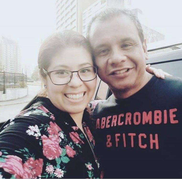 Detsy María Parra (asistente de Kauffman detenida) y Juan Bracamonte