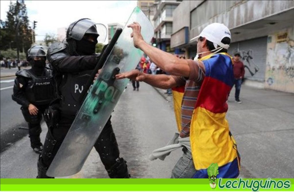 policia de ecuador reza