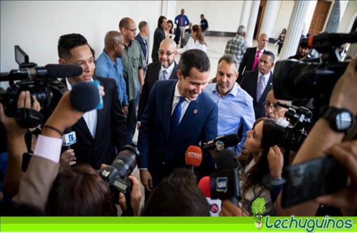 guaido medios dinero prensa