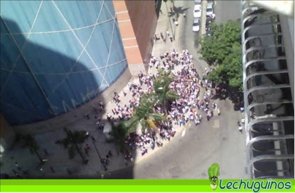 marcha guaidó 10M dolares