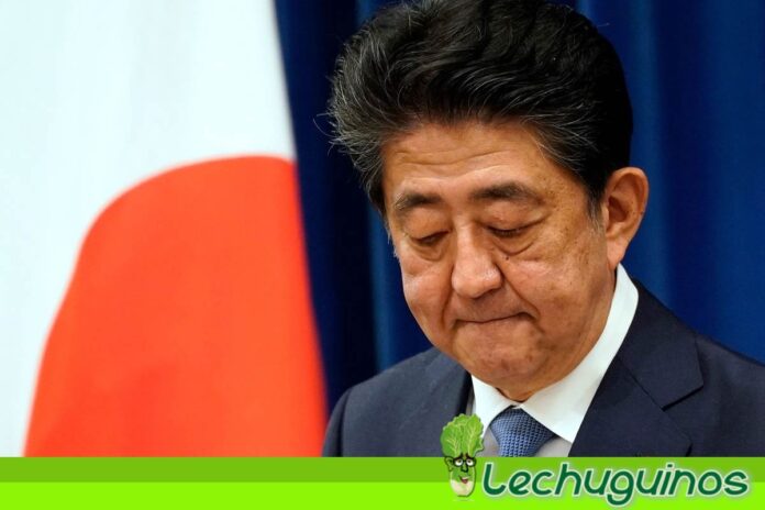 Shinzo Abe El Primer Ministro de Japón que reconoció a Guaidó renunció a su cargo