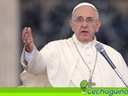 El Papa Francisco entregó su carta de renuncia