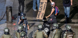 Cientos de manifestantes piden en Chile la renuncia de Piñera
