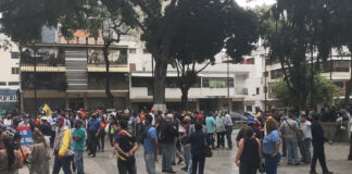 Así estuvo la Plaza Bolívar de Chacao tras convocatoria de Guaidó