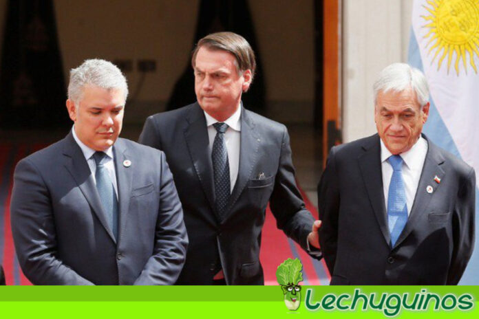 Duque, Bolsonaro y Piñera enfrentan cargos de crímenes contra la humanidad en la Corte Penal Internacional.