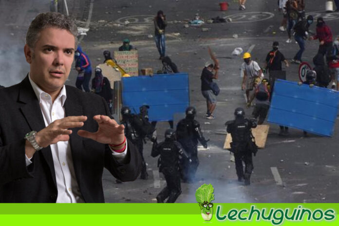 Duque sitiado por protestas y críticas a su manejo de la crisis en Colombia
