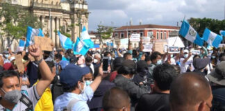 Protestan en Guatemala contra el presidente Alejandro Giammattei