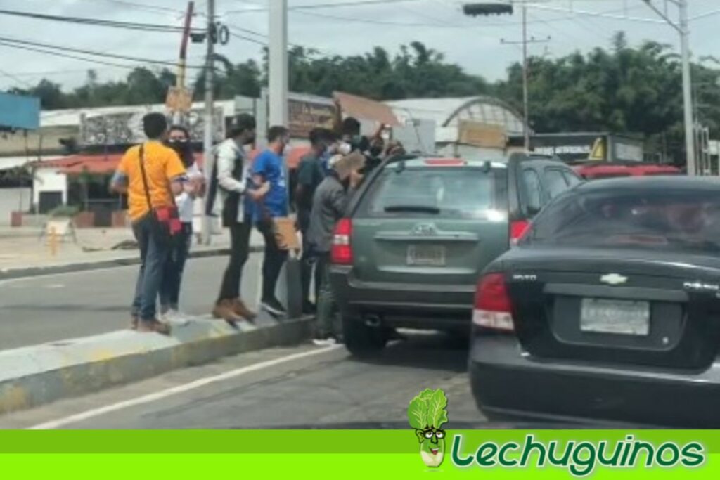 Vea la protesta de la “dirigencia” estudiantil en Carabobo pidiendo no ir a elecciones