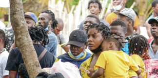 Detienen a grupo de haitianos movilizados por red de trata de personas en Colombia