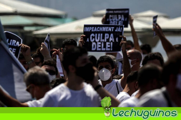 Brasileños realizan contundente protesta para pedir destitución de Bolsonaro