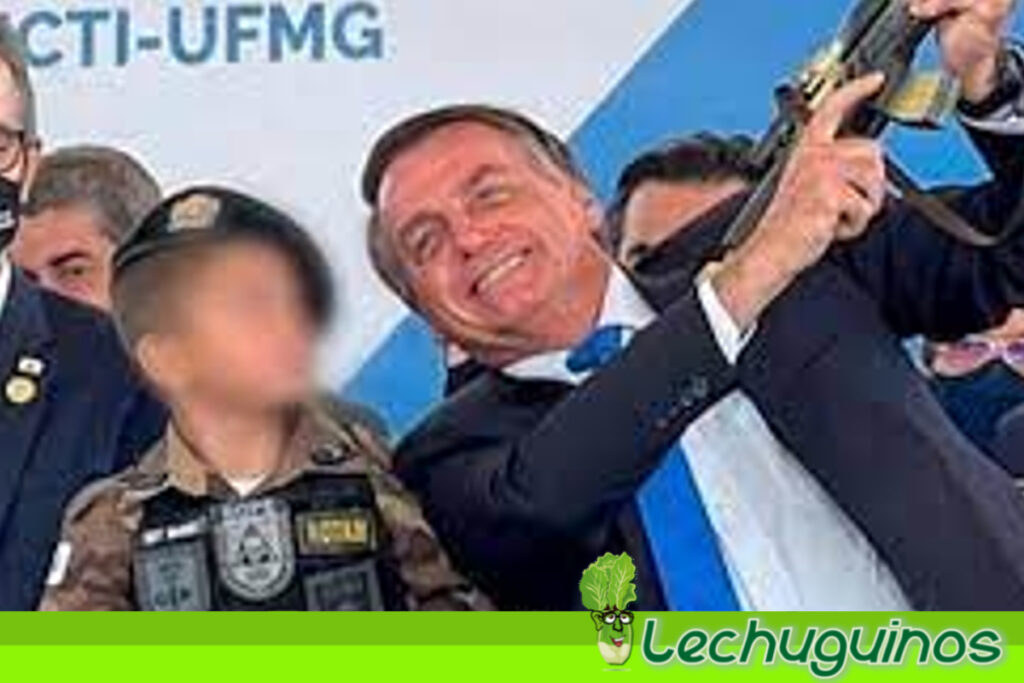 Bolsonaro presentó a un niño con un fusil de juguete y asegura que es muestra de civilidad