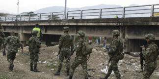 Colombia desplegará 14 mil militares en frontera con Venezuela