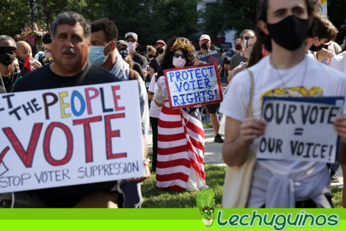 Arrestan a activistas estadounidenses por reclamar derechos electorales