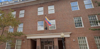 Venezuela exige a EEUU la devolución de sedes diplomáticas robadas por Guaidó