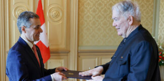 Suiza reconoce Gobierno de Maduro y recibe credenciales del embajador Roy Chaderton