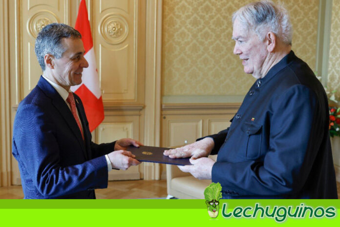 Suiza reconoce Gobierno de Maduro y recibe credenciales del embajador Roy Chaderton
