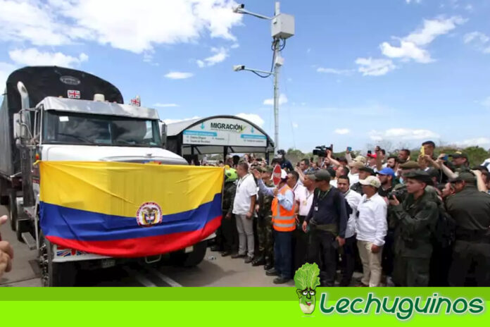 Maduro celebra reapertura de frontera entre Colombia y Venezuela